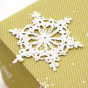 15 FREE Christmas Decoration Crochet Patterns
