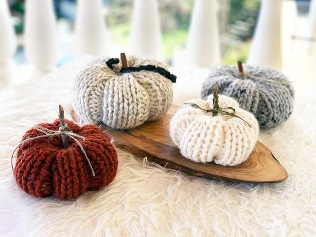 7 Free Plush Pumpkin Patterns for Knitters and Crocheters