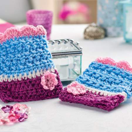 Dainty fingerless crochet mittens
