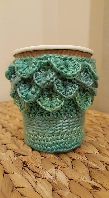 These Dragon Scale Knit & Crochet Projects Are Amazing These Dragon Scale Knit & Crochet Projects Are Amazing