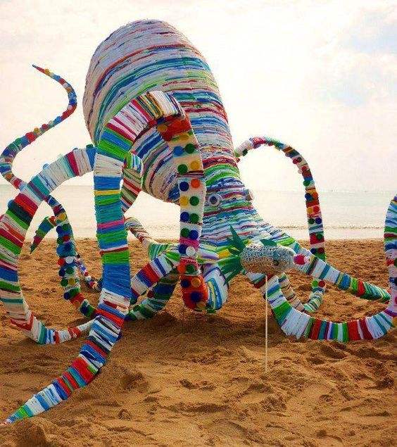 The Wonderful World of Yarn Bombing