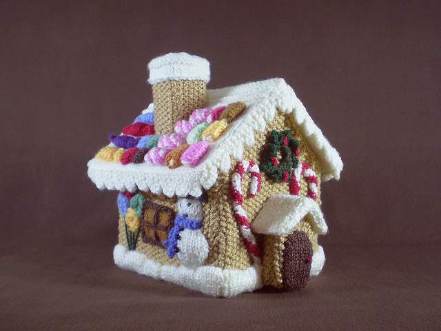 10 Amazing Handmade Gingerbread Houses