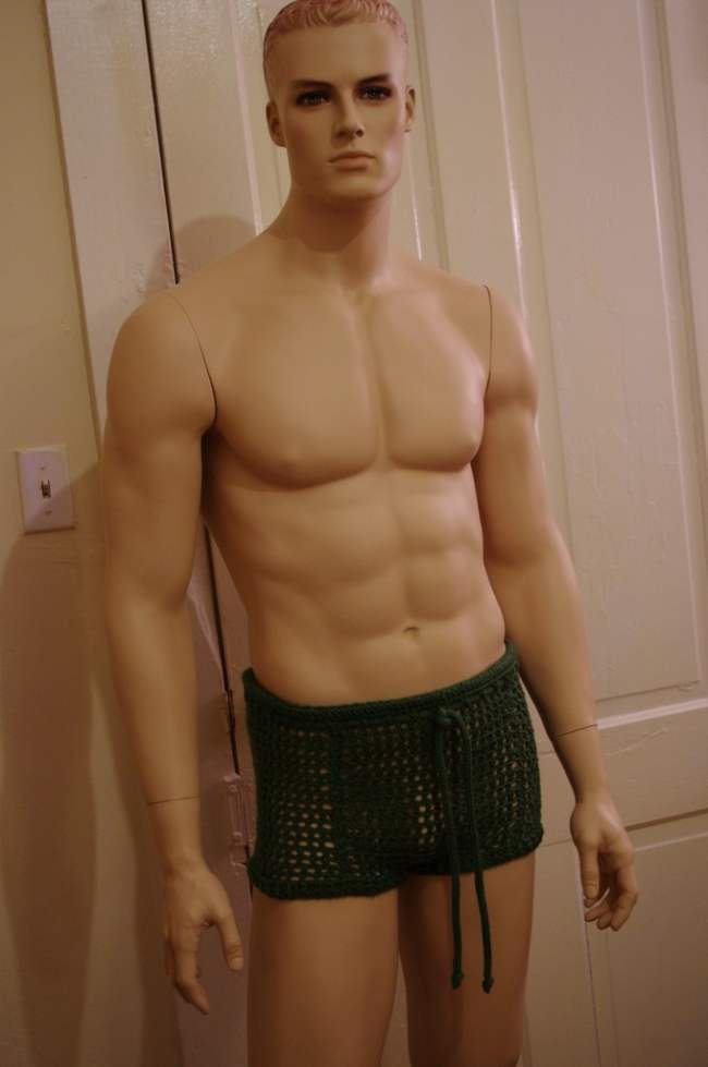 21 Men in Woolly Shorts You Can’t Un-See