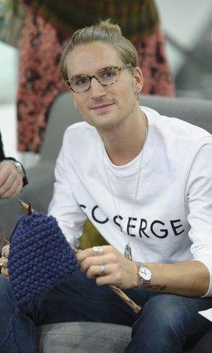 30 Celebs Who You Never Knew Knitted