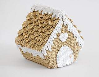 10 Amazing Handmade Gingerbread Houses