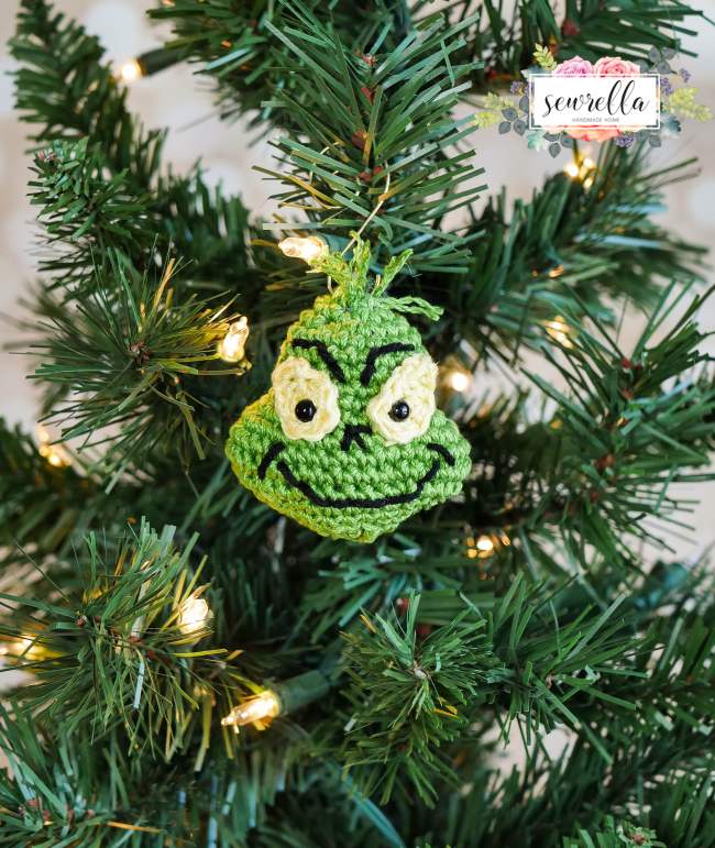 15 FREE Christmas Decoration Crochet Patterns