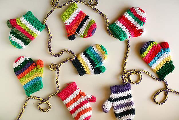 15 FREE Christmas Decoration Crochet Patterns