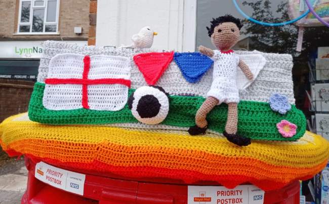 Crochet Gareth Southgate & England Football Team Tributes For Euro 2021