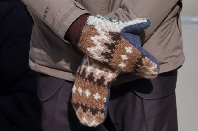 Car charm Bernie Sanders mitten for men Crochet Bernie Sanders mittens pattern 
