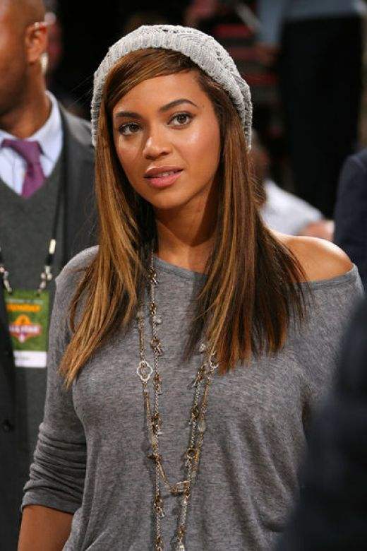 10 Celebs Who Love Berets