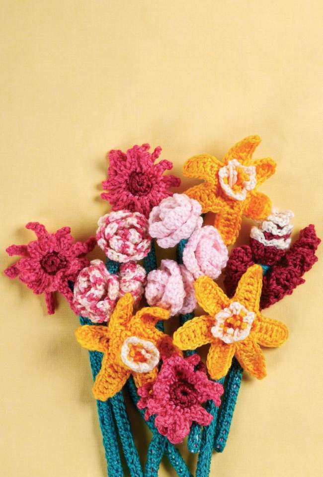 9 Crochet Flowers You’d See at Chelsea Flower Show