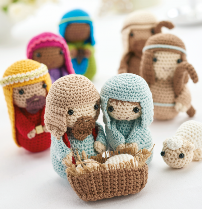 15 of our Favourite Crochet Christmas Characters