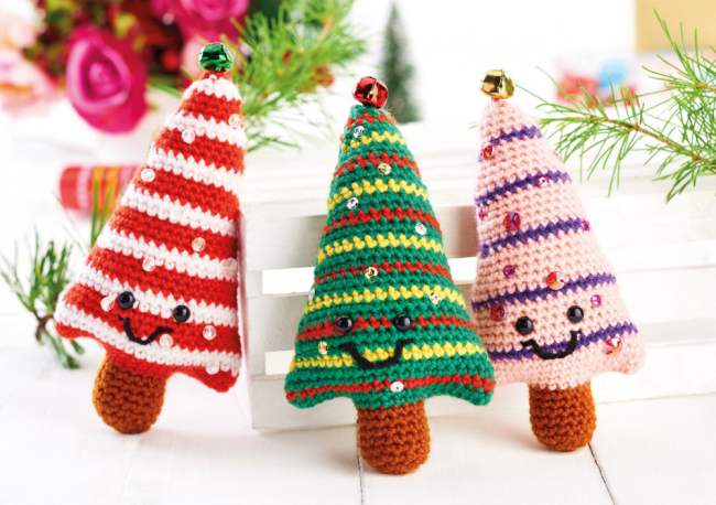 15 of our Favourite Crochet Christmas Characters