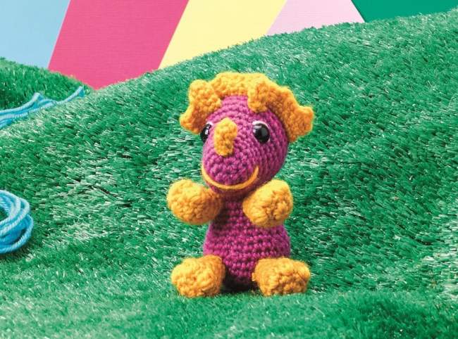 17 Crochet Dinosaurs For Jurassic World Fans