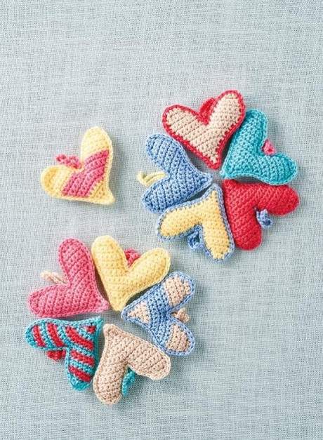 9 FREE Patterns To Crochet With Your Kids