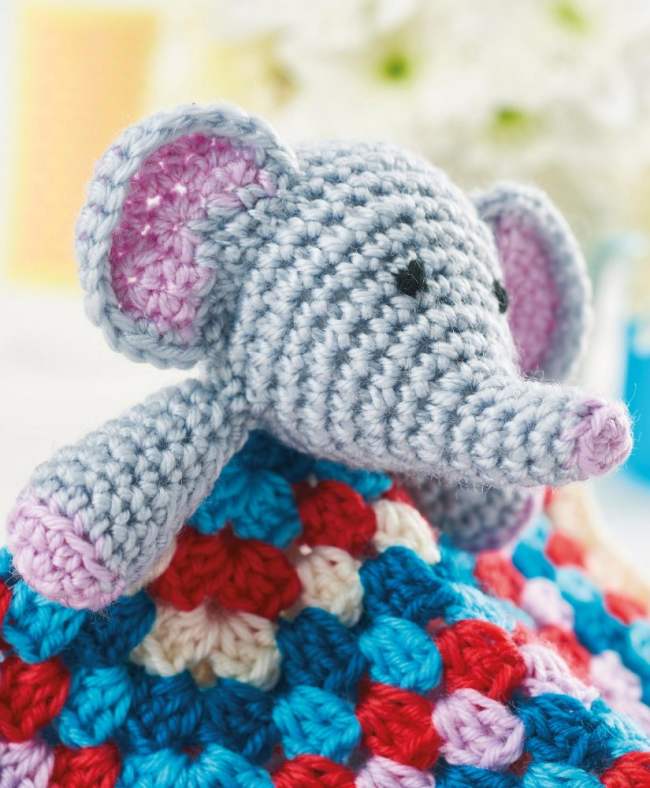 You’ll Want Every One Of These FREE Baby Blanket Patterns!