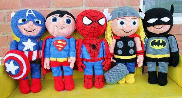Spider-man comic book hero Marvel crochet toy Amigurumi superhero