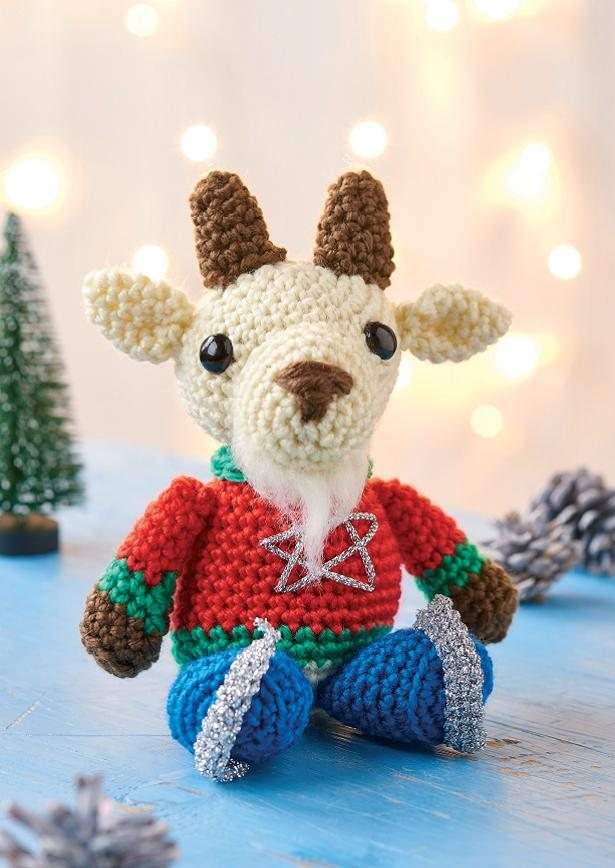 23 Christmas Crochet Projects You Need To Make