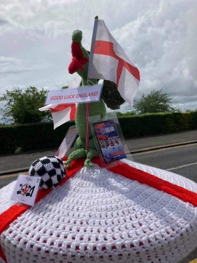 Crochet Gareth Southgate & England Football Team Tributes For Euro 2021