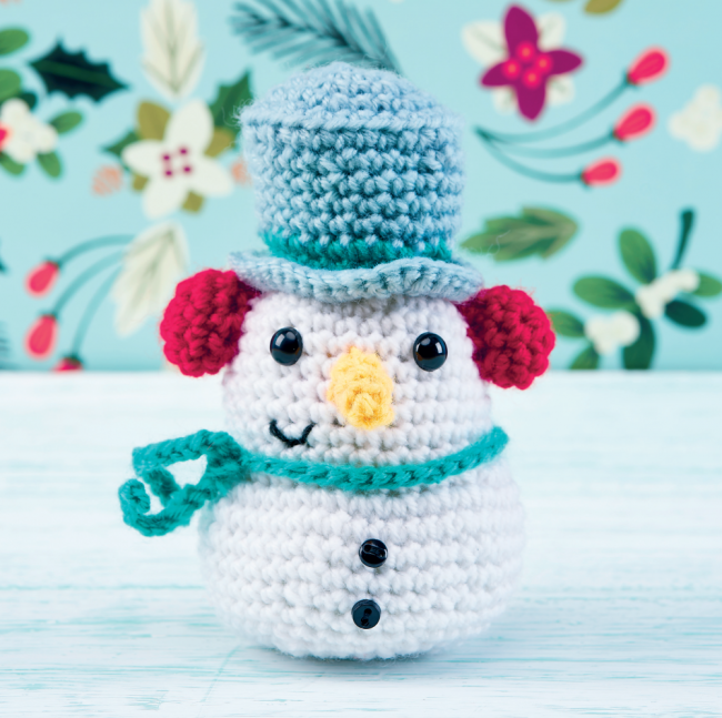 15 of our Favourite Crochet Christmas Characters