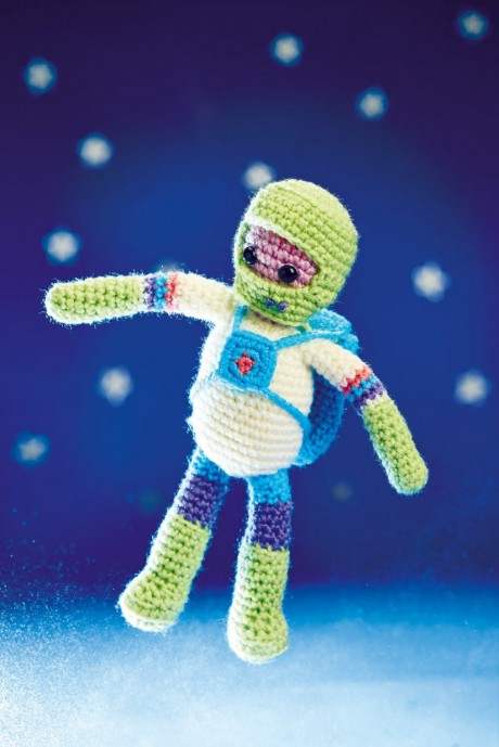 9 FREE Patterns To Crochet With Your Kids