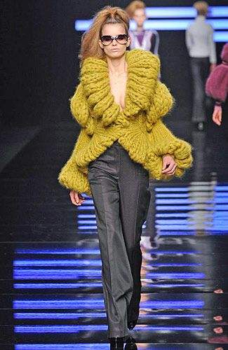 9 Times Crochet Was On The Catwalk