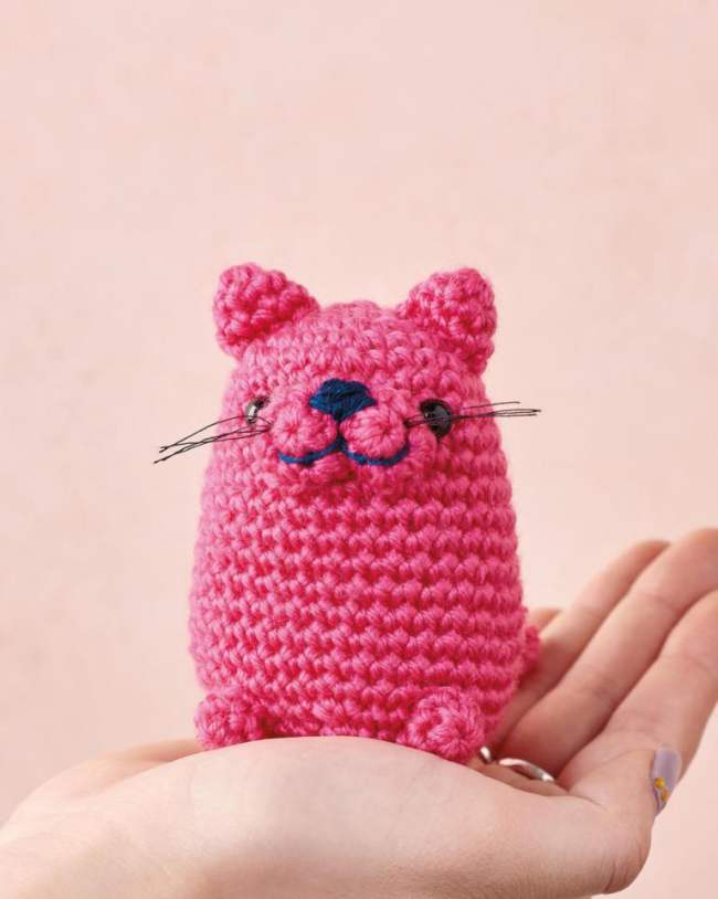 15 Crochet Makes to Celebrate National Pet Month