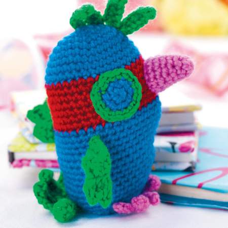 Double crochet stitch parrot toy