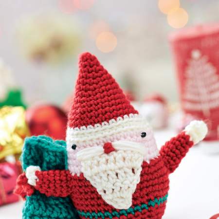 Crochet Father Christmas toy