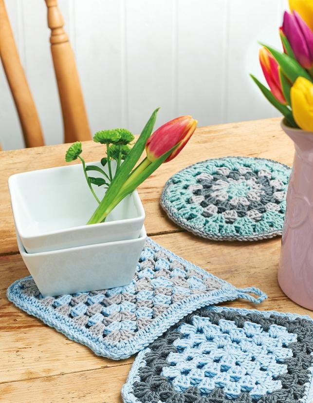 Granny Square Pot Holder Crochet Pattern