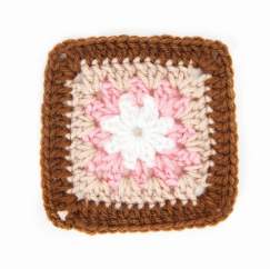 Granny Square of the Month: Snow Flower