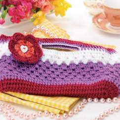 Gorgeous crochet clutch bag