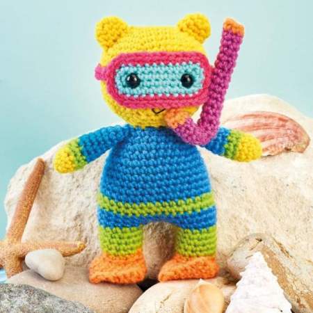 Snorkelling Bear