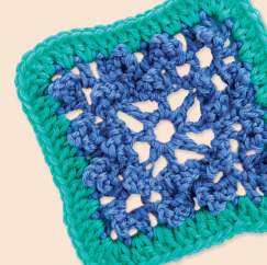 Blue bobbles granny squares