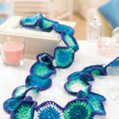 Crochet circles scarf
