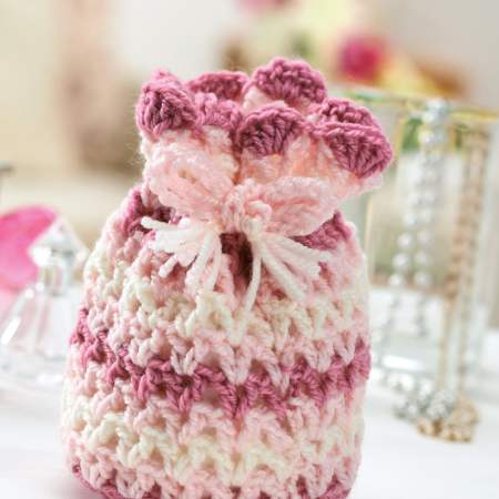 Pretty crochet drawstring bag | Top Crochet Patterns