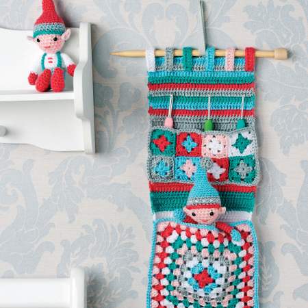 Crochet hanging organiser
