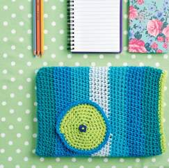 Crochet iPad case
