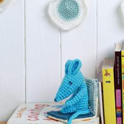 Crochet mice bookends