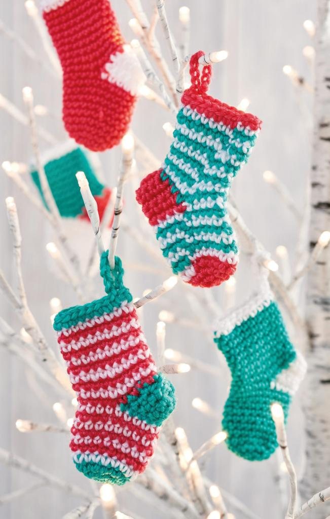 https://www.topcrochetpatterns.com/free-crochet-patterns/mini-christmas-stockings1