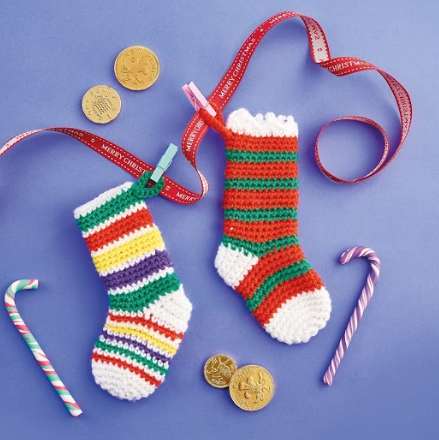 9 Crochet Christmas Ornaments To Make In An Evening