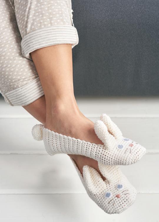 Mus kun detaljeret Adult animal slippers | Top Crochet Patterns